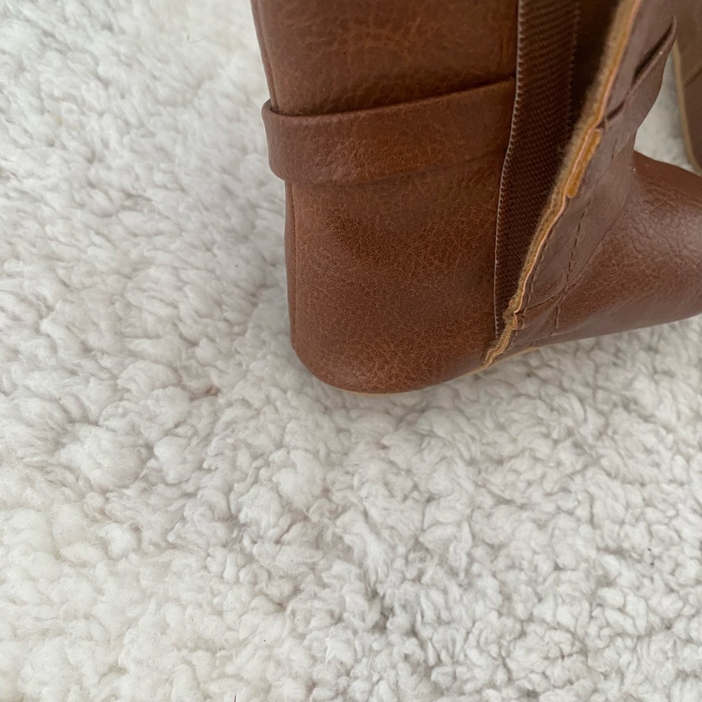 Old Navy Brown  Baby Boots 6-12 Months - Picture 5 of 7